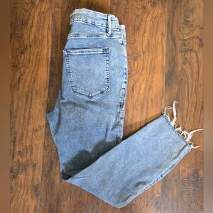 Good American Light Blue Skinny Jeans